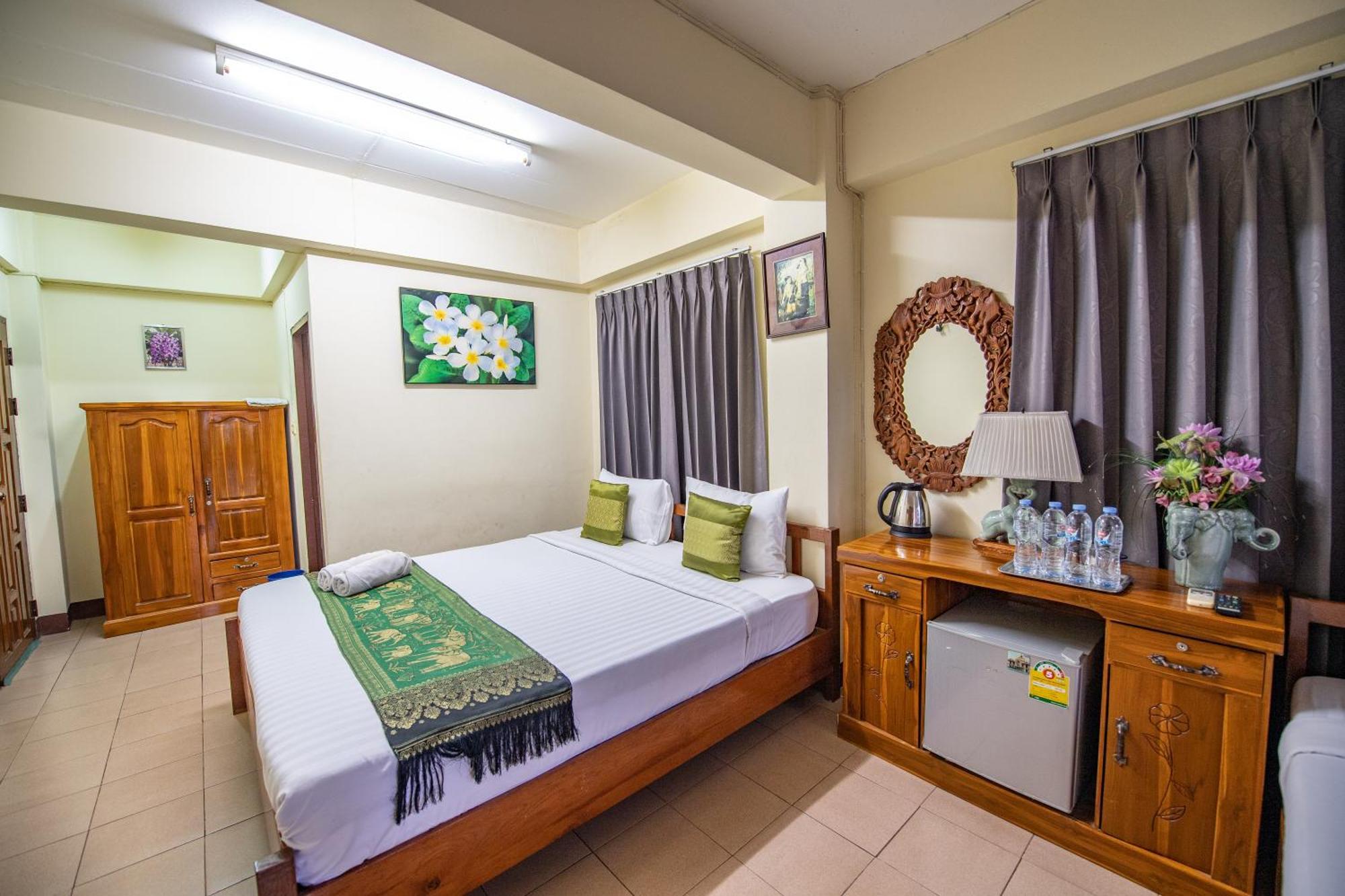 Saithong House Hostel Chiang Mai Luaran gambar